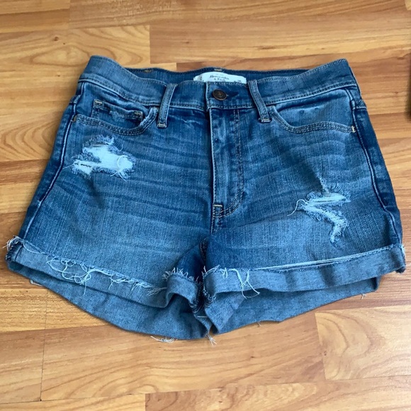 Abercrombie & Fitch Pants - High rise Abercrombie shorts